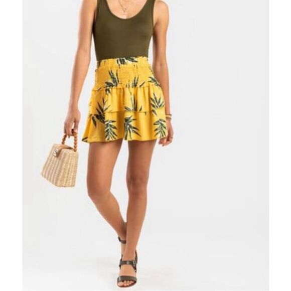 Womens Francescas Mi Ami Island Palm Print Pull On Tiered Mini Skirt - Sz S - Picture 1 of 5